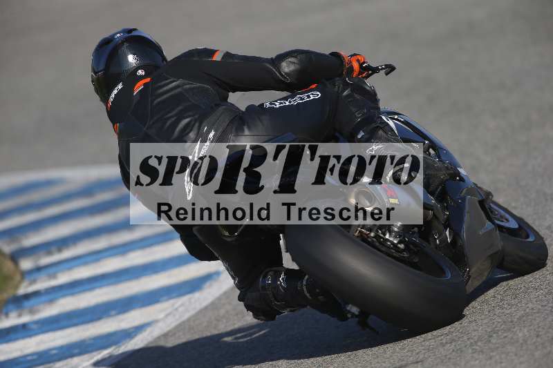 /Archiv-2024/02 29.01.-02.02.2024 Moto Center Thun Jerez/Gruppe gruen-green/backside